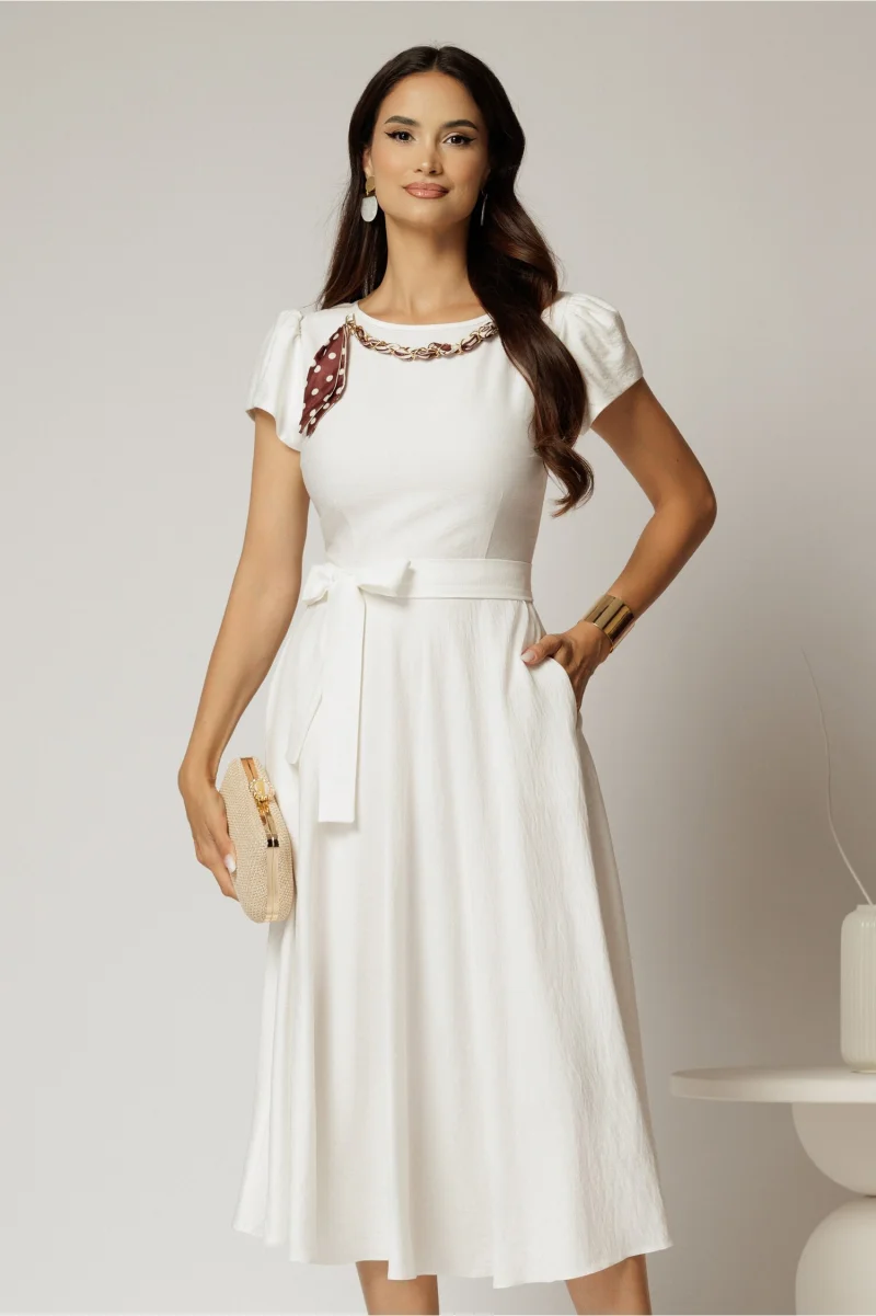 Rochie midi alba din rayon cu lantisor cu esarfa la decolteu