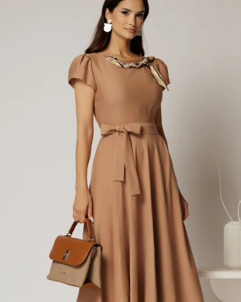 Rochie midi maro din rayon cu lantisor cu esarfa la decolteu
