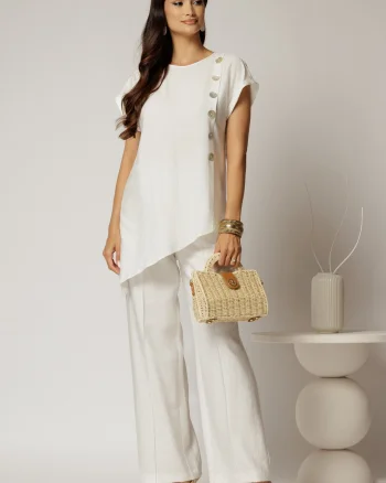 Compleu alb din viscoza din bluza asimetrica si pantalon lejer