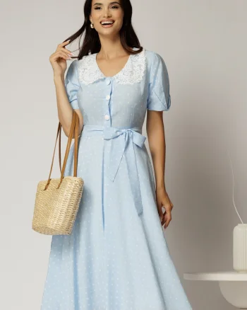Rochie midi bleu cu buline de zi si guler brodat