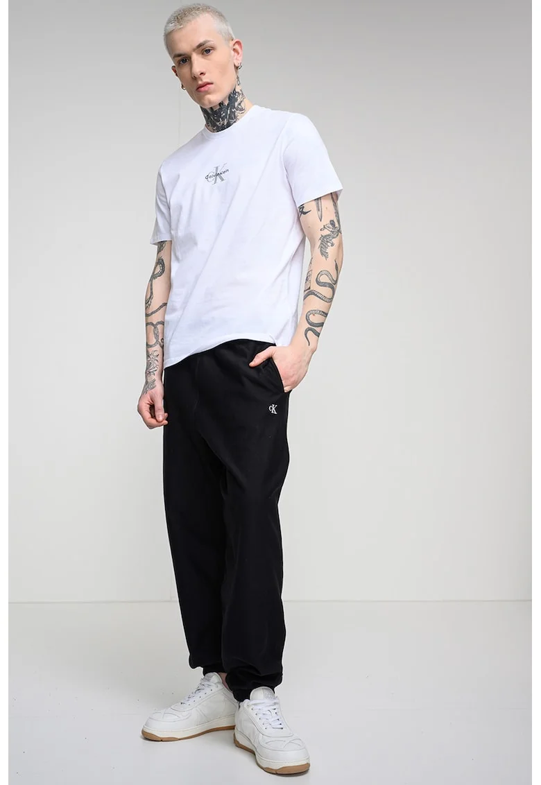 Tricou cu decolteu la baza gatului si logo, Alb