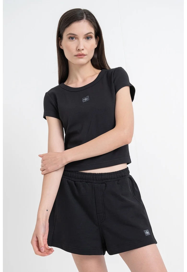 Tricou crop cu croiala slim fit, Negru
