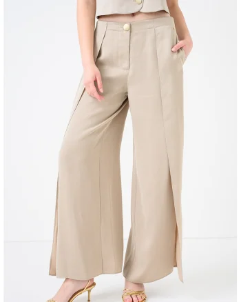 Pantaloni cu croiala ampla si pliuri frontale, Bej