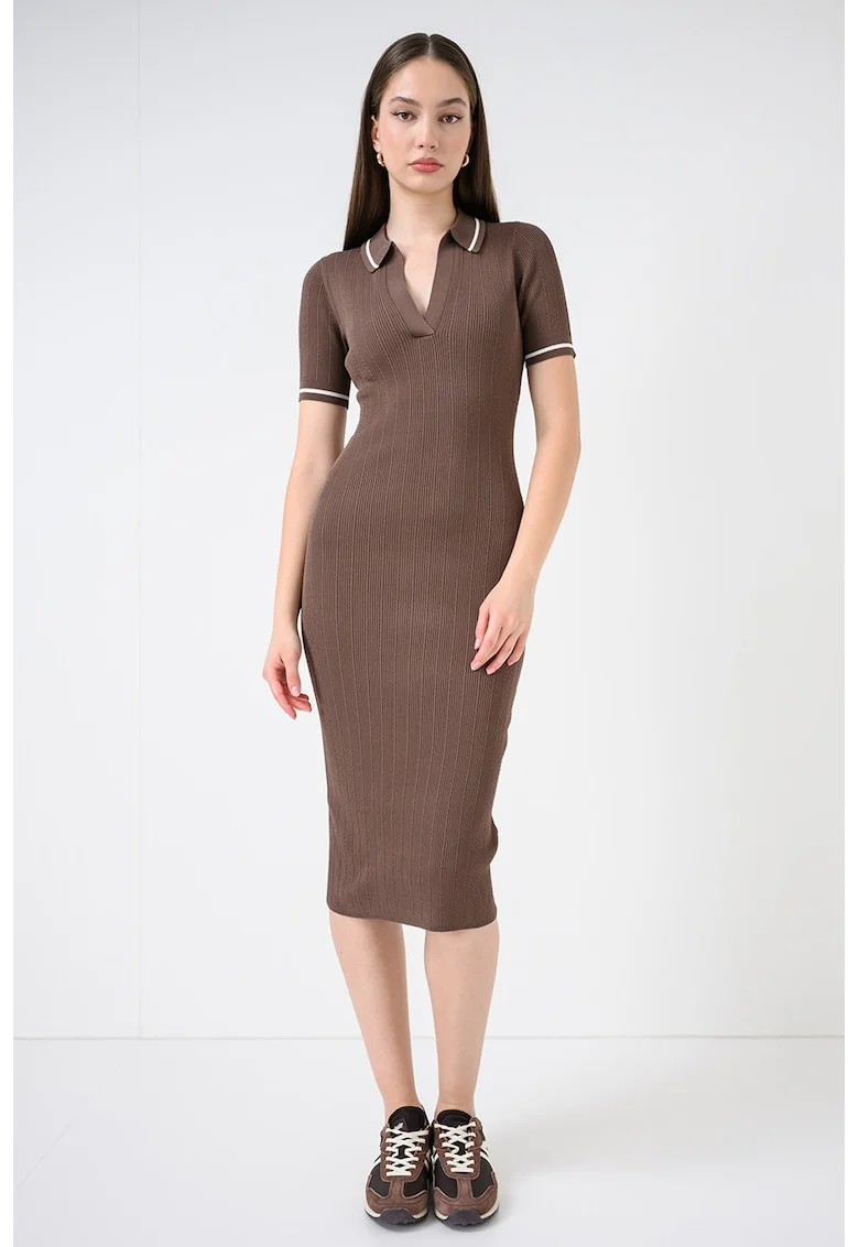 Rochie polo cambrata, Maro pamantiu