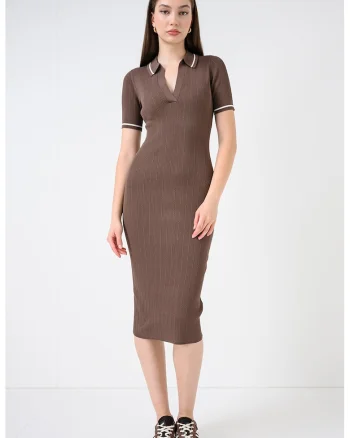 Rochie polo cambrata, Maro pamantiu