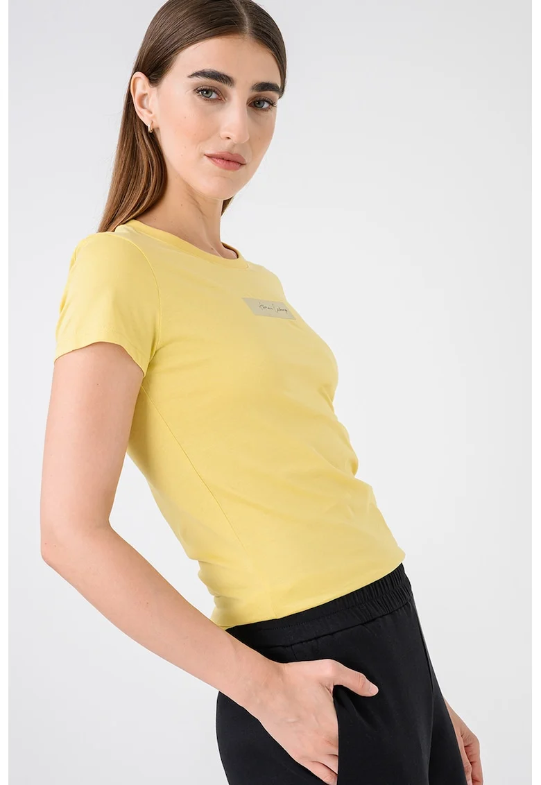 Tricou din bumbac cu decolteu la baza gatului si detaliu logo, Galben miere