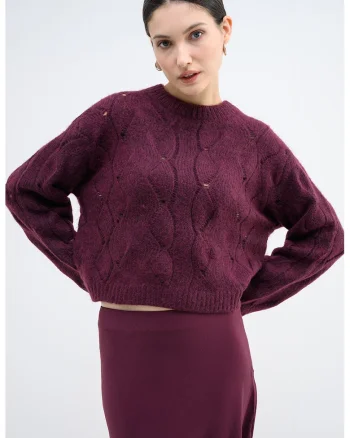 Pulover cu decolteu la baza gatului si perforatii, Violet melange