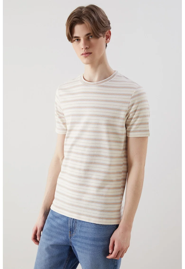 Tricou cu dungi si decolteu la baza gatului, Bej deschis