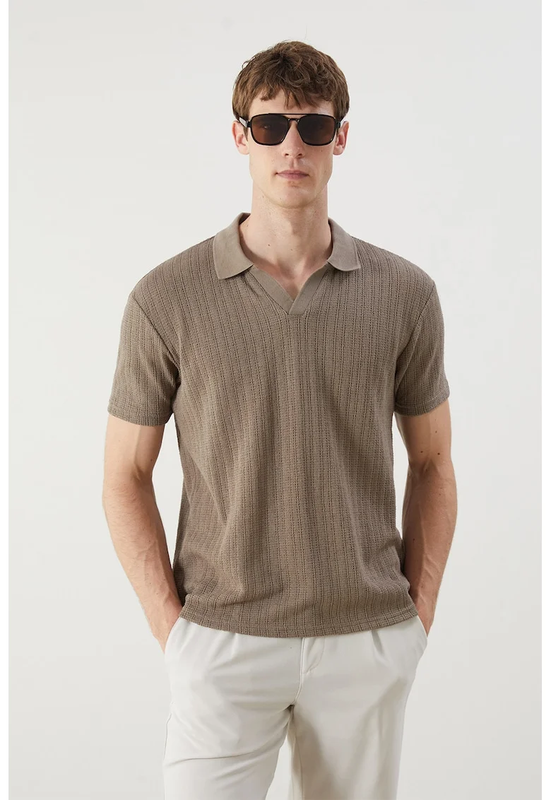 Tricou polo uni, Maro pamantiu