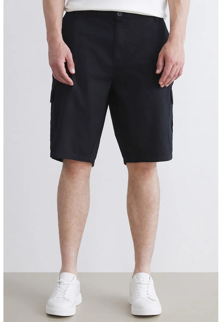 Pantaloni scurti din bumbac cu croiala regular-fit si buzunare, Negru