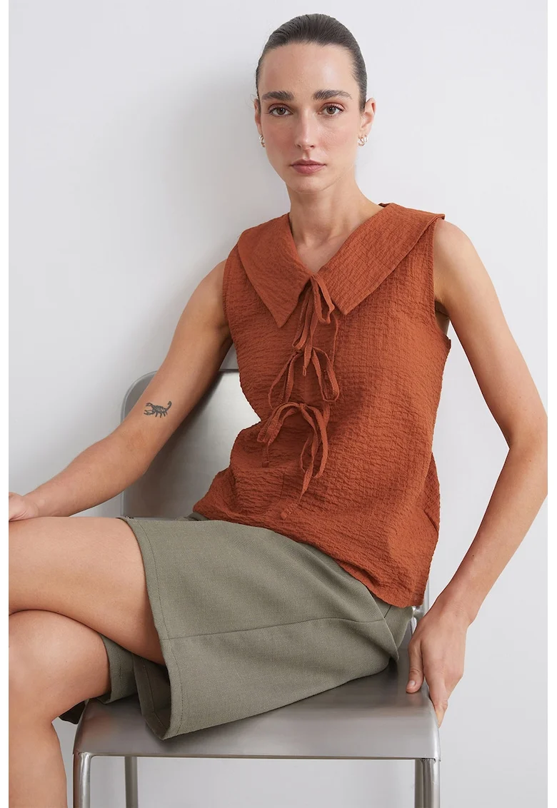 Bluza texturata cu guler, Caramiziu