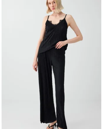 Pantaloni striati cu croiala ampla, Negru