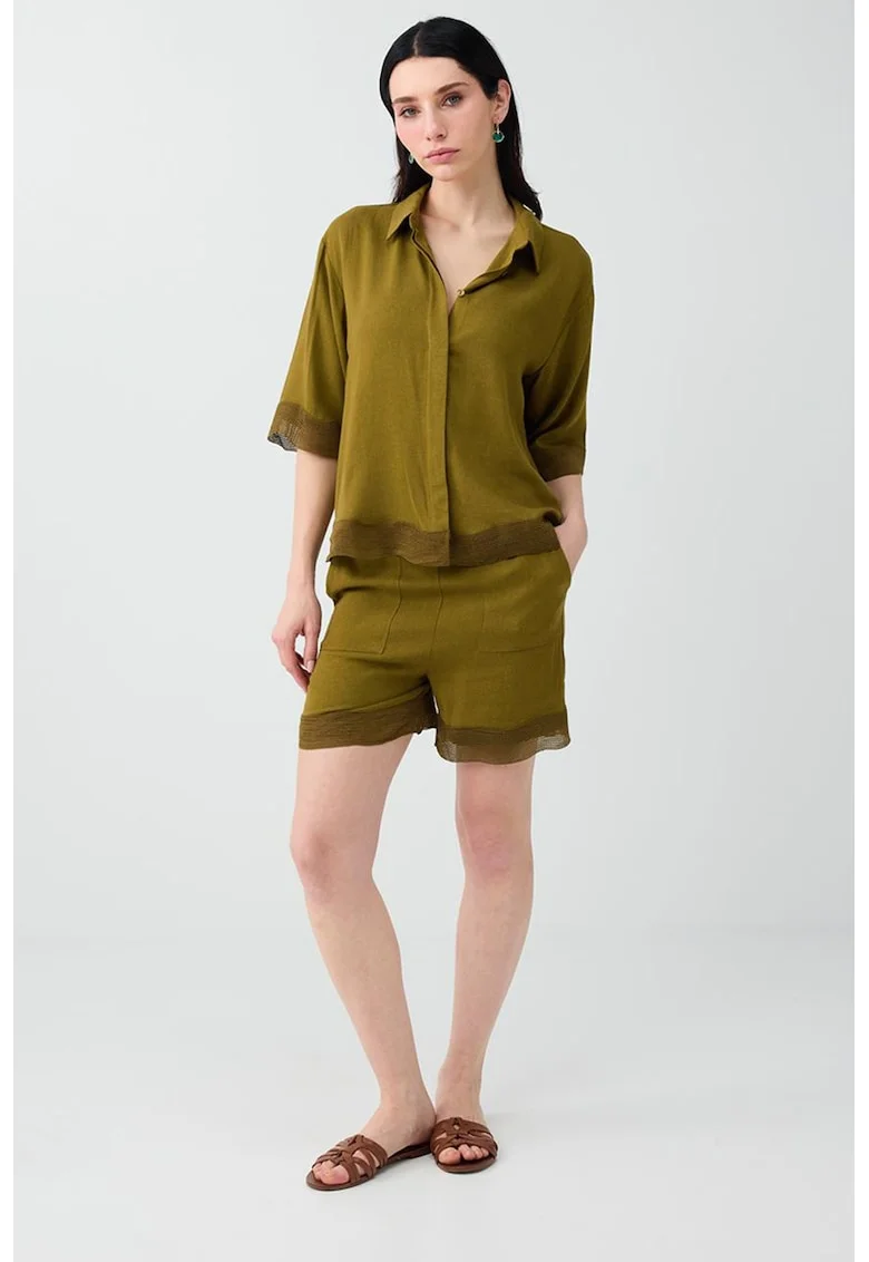 Pantaloni scurti din amestec de in cu terminatie valurita, Verde masliniu