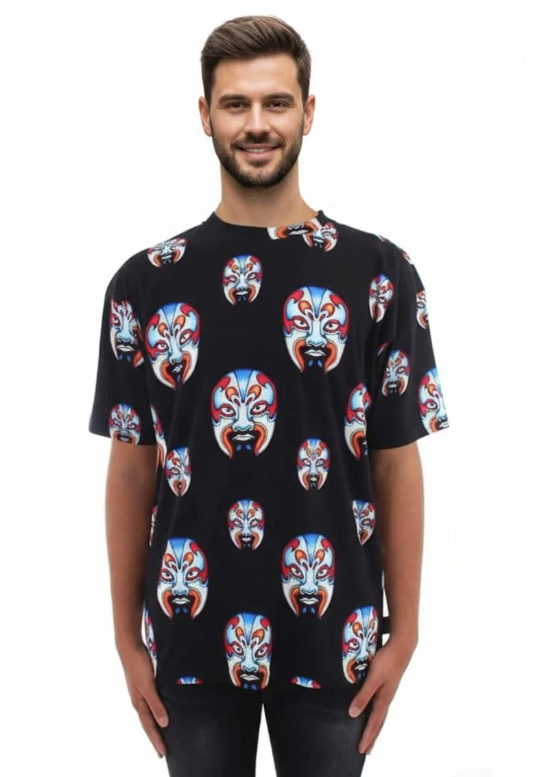 Tricou lejer cu model grafic,