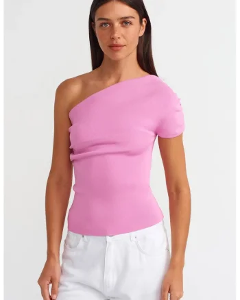 Bluza dama,  asimetrica, detaliu drapat, roz aprins, tricot 54% poliamida, 46% viscoza,