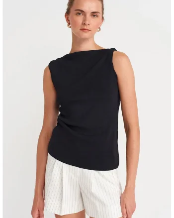 Bluza dama,  fara maneci, decolteu barcuta, negru, material subtire,