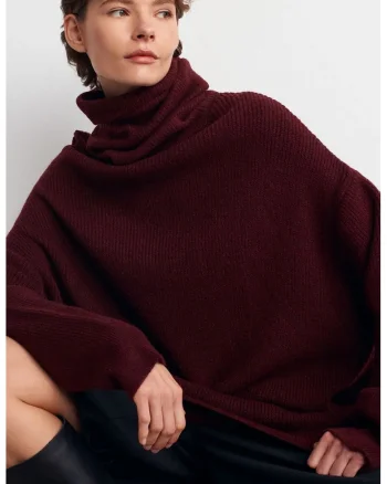 Pulover dama,  supradimensionat, guler inalt, rosu burgundy, acril si poliester,