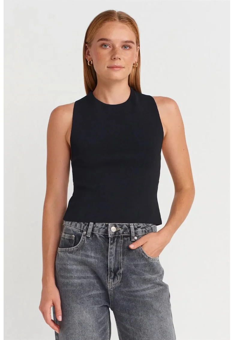Bluza dama,  tricotata fara maneci, negru, detaliu decupat, casual,