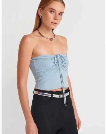 Bluza scurta,  cu detaliu tip funda, albastru deschis, lycra,