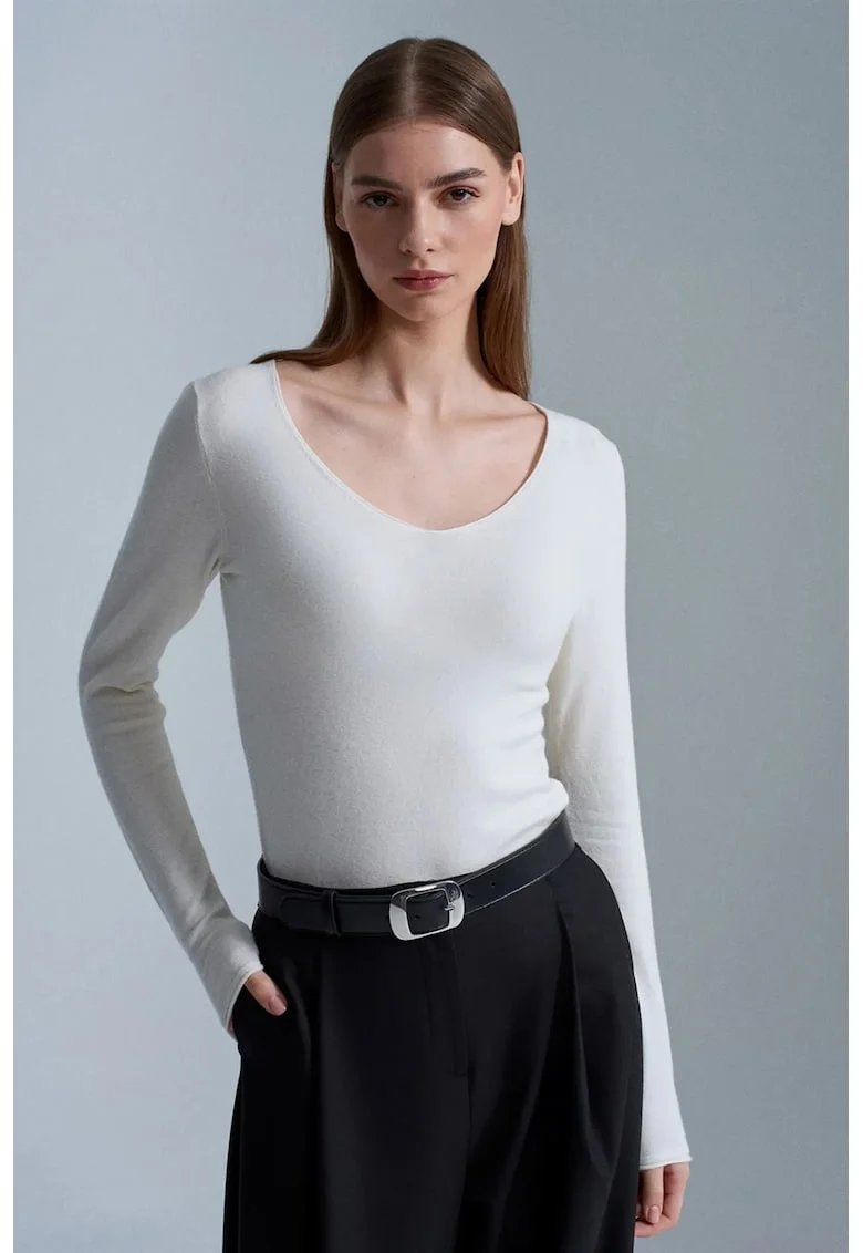 Pulover dama,  slim fit, decolteu in V, alb, tricot reiat,