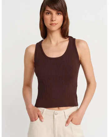 Bluza dama,  bluza mulata fara maneci, cu nervuri, maro cafea, poliester,