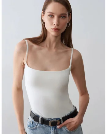 Bluza dama,  slim fit, decolteu patrat, alb, tricot subtire,