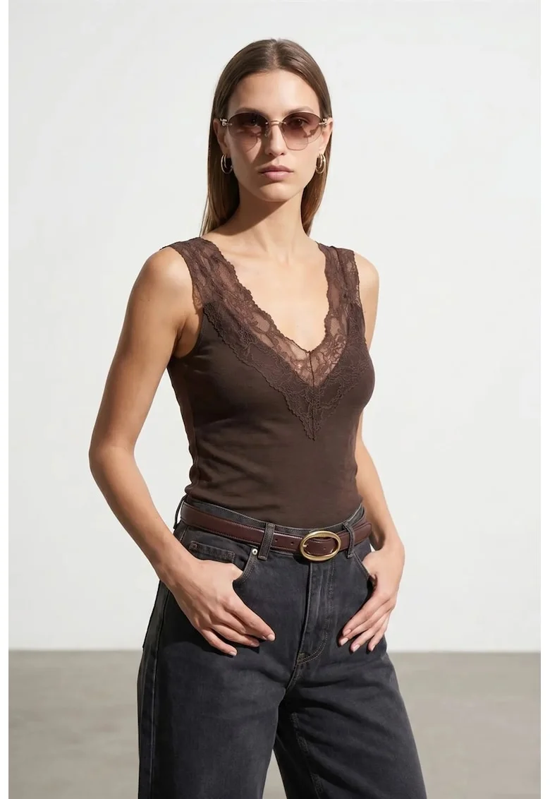 Bluze dama,  bluza mulata din dantela, captusita, maro cafea,