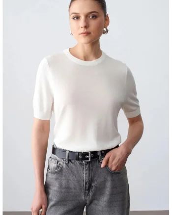 Bluza dama,  bluza cu guler rotund, maneca scurta, alb prafuit, casual,