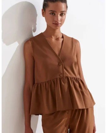 Bluza dama,  fara maneci, decolteu in V, nasturi, Maro Nuc