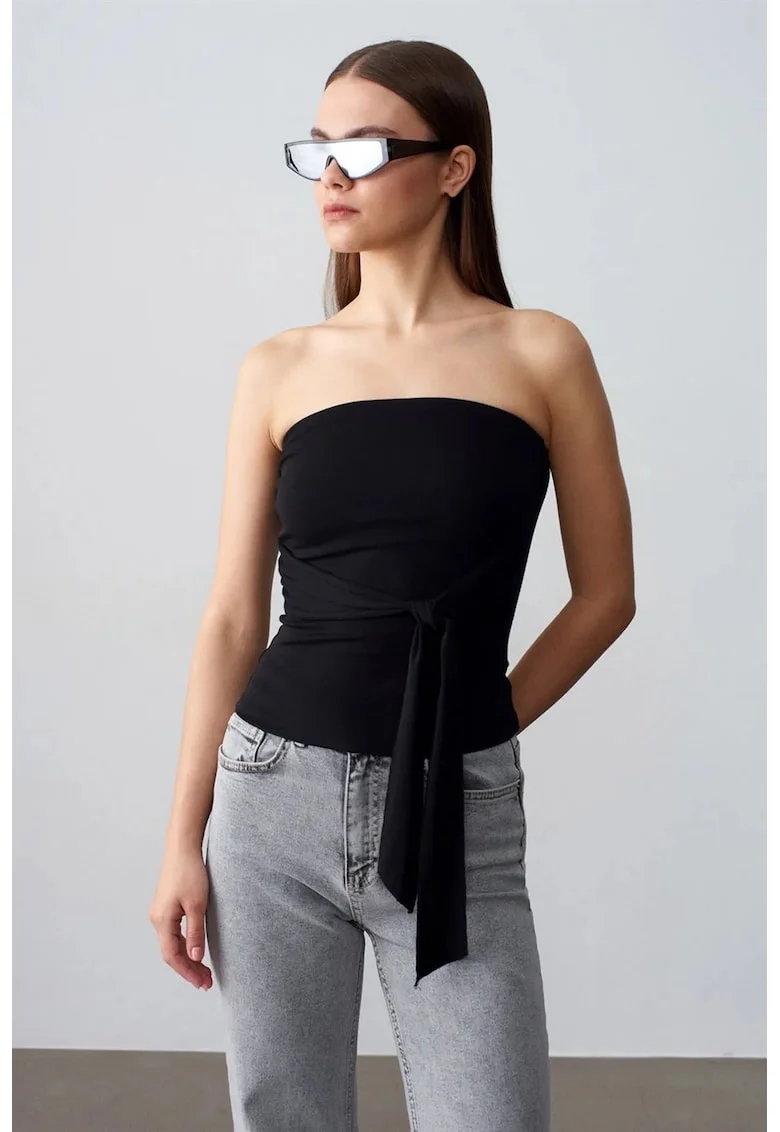 Bluza dama,  bluza fara bretele, negru, jerseu mulat, detalii cu snur