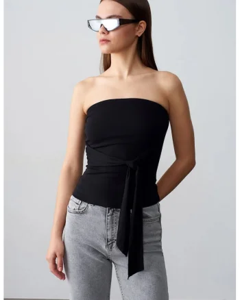 Bluza dama,  bluza fara bretele, negru, jerseu mulat, detalii cu snur