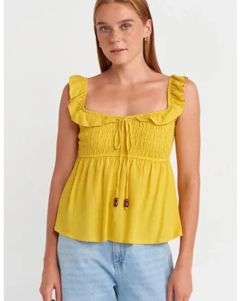 Bluza dama,  fara maneci, volanase, galben lamaie, 70% viscoza, 30% in