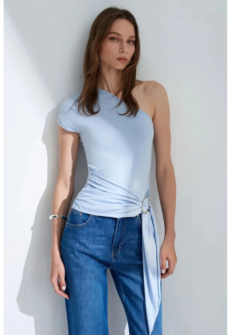 Bluza dama,  slim fit, decolteu asimetric, detaliu cu snur, Albastru deschis, amestec lyocell-bumbac-elastan