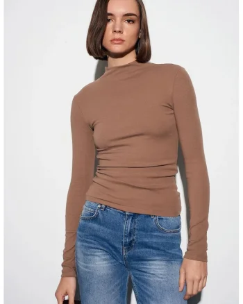 Top  slim fit, maneca lunga, maro camel, bumbac cu elastan