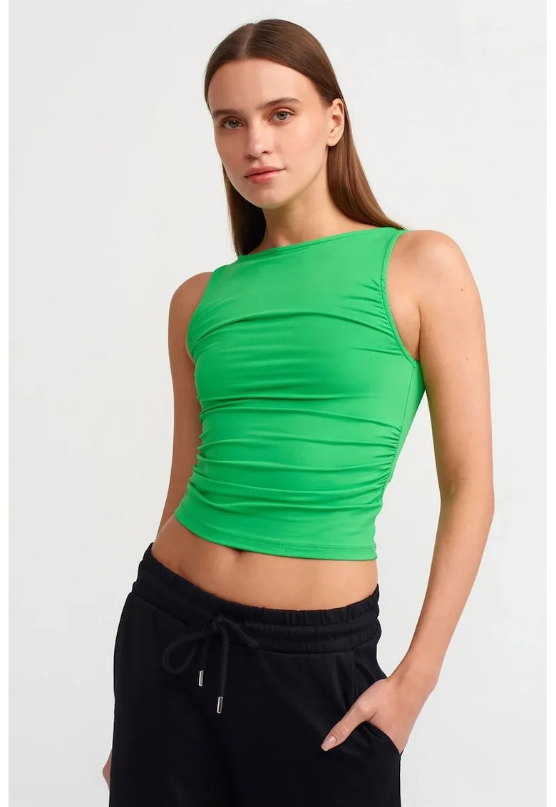 Bluza crop  decolteu barcuta, verde lime, fara maneci, material elastic