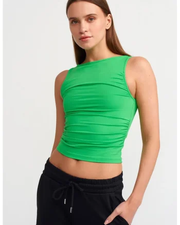 Bluza crop  decolteu barcuta, verde lime, fara maneci, material elastic