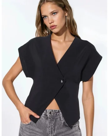 Bluza dama  uni, decolteu in V, maneca scurta, negru, material de calitate