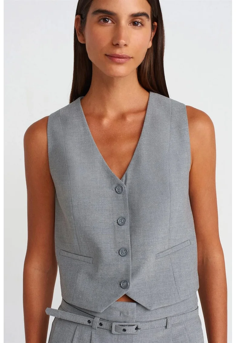 Vesta scurta,  gri deschis, croiala regulara, fara maneci, din crep