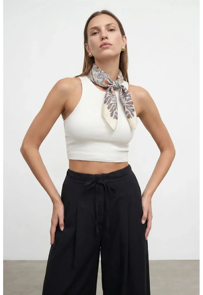 Bluza dama,  crop, fara maneci, alb, tricotata