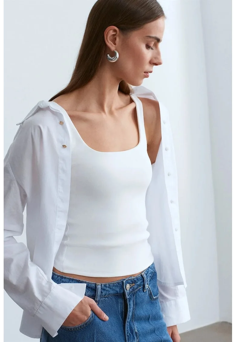 Bluza dama,  fara maneci, decolteu patrat, alb, material tricotat