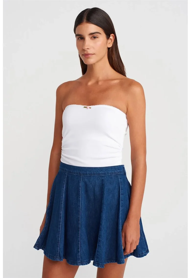 Top bandeau scurt  alb, bumbac cu elastan, detaliu funda, casual