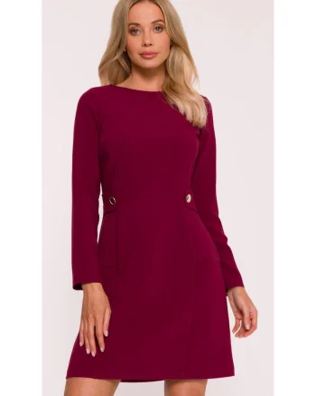 Rochie mini S419 Bordeaux maneci lungi, decolteu rotund, bretele decorative in talie cu nasturi aurii,, material neted cu finisaj moale, inchidere cu fermoar la spate