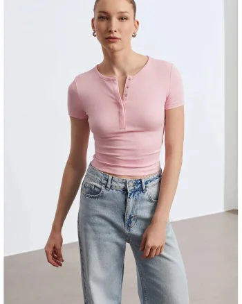 Tricou dama,  Bluza Slim Fit Crop, roz pudra, jerseu, maneca scurta