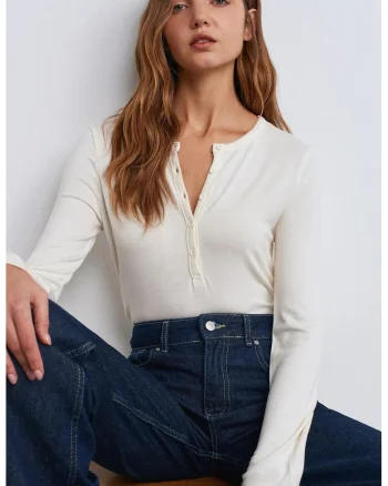 Bluze dama,  Bluza DILVIN, decolteu in V, croiala slim fit, Alb Prafuit