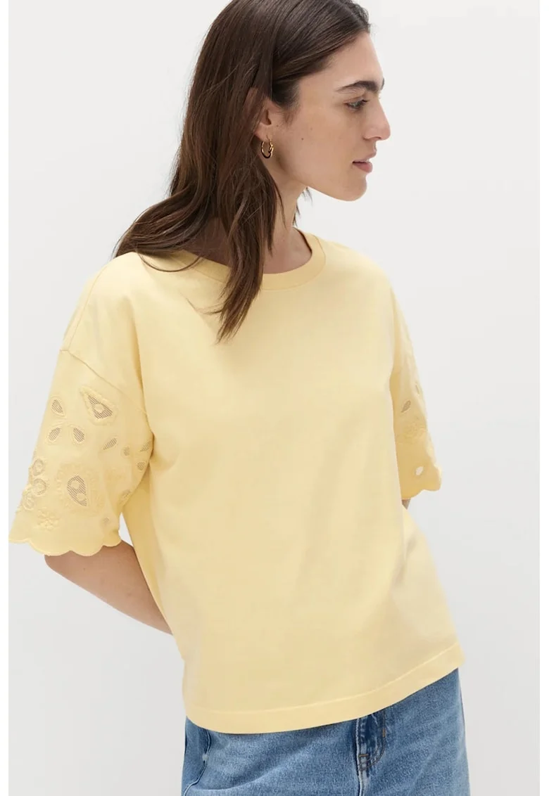 Tricou lejer cu maneci din dantela sangallo, Galben pastel
