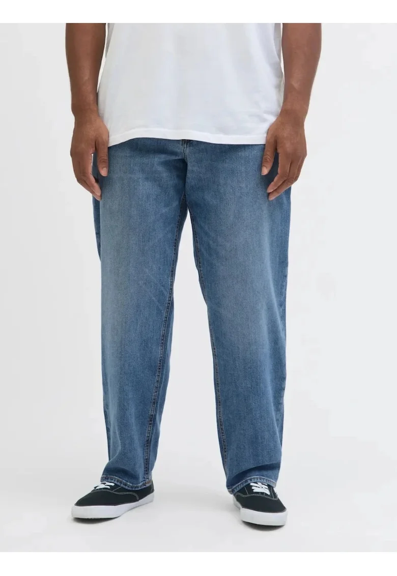 Plus Blugi Mike, barbati big sizes, cu talie joasa si croiala Comfort Fit, Abastru deschis, 52, 32