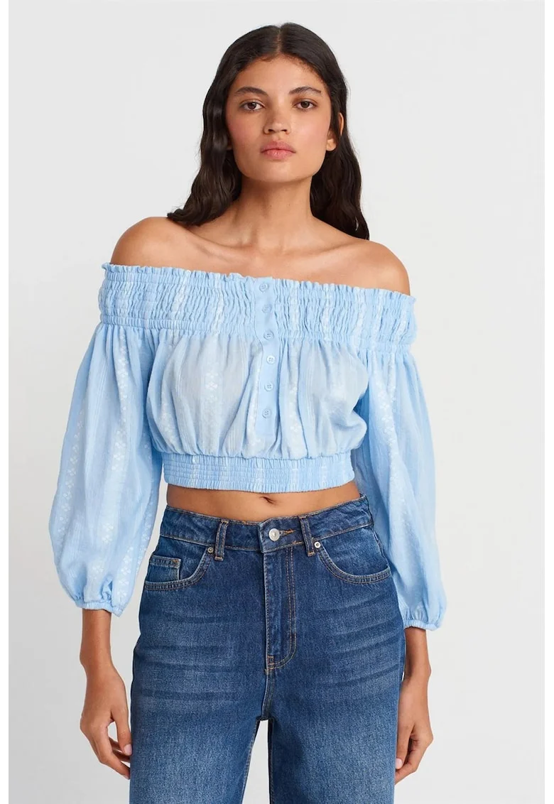 Bluza dama,  scurta, cu umerii goi, albastru deschis, bumbac si viscoza