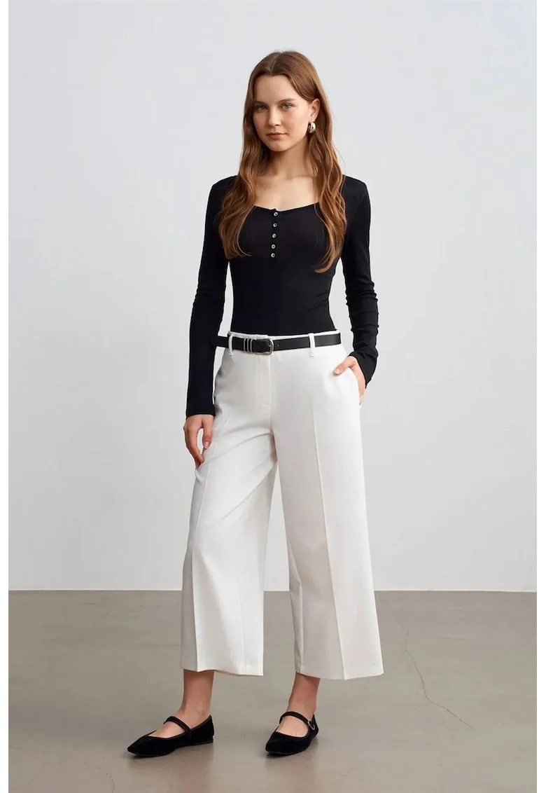 Pantaloni dama,  culottes din crep, talie inalta, alb prafuit, casual