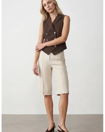 Vesta casual,  cu guler sal, maro, material crep tesut