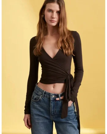 Bluze dama,  bluza crop petrecut, detalii cu snur, maro cafea, bumbac-modal-elastan